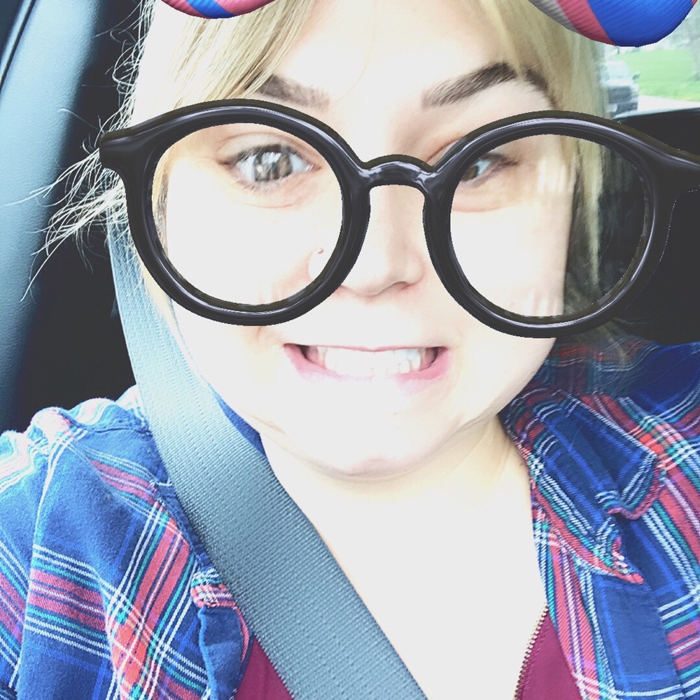 Meet your Posher, Lyndsey